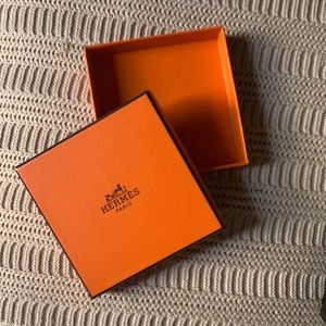 Hermès orange bracelet box